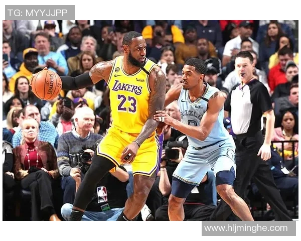 太阳与湖人激战正酣最终结果揭晓球迷热议赛场精彩瞬间